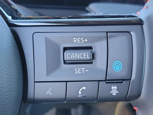New 2026 Nissan Kicks SR w/ Illumination Package FWD image 9