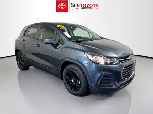 Used 2021 Chevrolet Trax LS w/ Tint and Cruise Package image 1