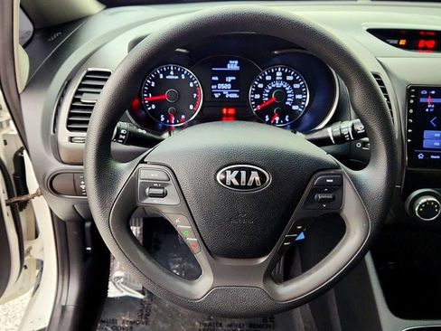 Used 2017 Kia Forte LX FWD image 13
