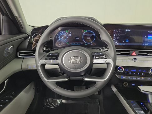 New 2025 Hyundai Elantra Limited w/ Cargo Package image 11