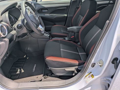 New 2025 Nissan Versa SR w/ Trunk Package image 14