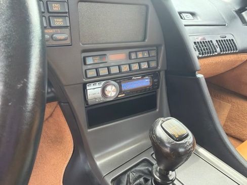 Used 1991 Chevrolet Corvette Coupe RWD image 17