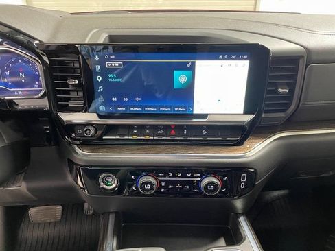 Used 2023 Chevrolet Silverado 1500 RST AWD/4WD image 16