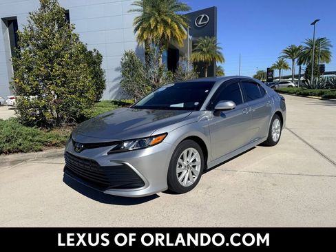 Used 2023 Toyota Camry LE image 1
