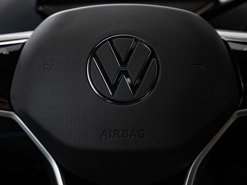 Used 2024 Volkswagen ID.4 2WD image 26