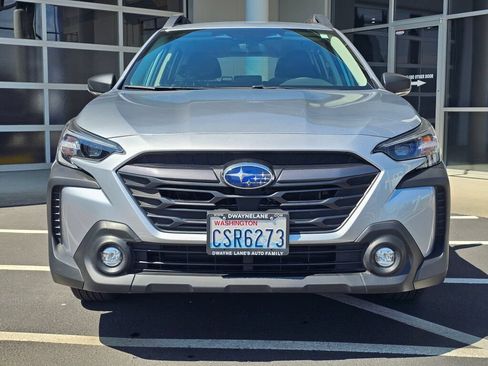 Used 2025 Subaru Outback AWD/4WD image 8