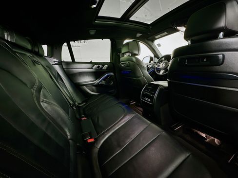 Used 2022 BMW X6 M50i image 28