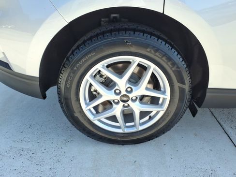 Used 2024 Ford Edge SEL AWD/4WD image 6