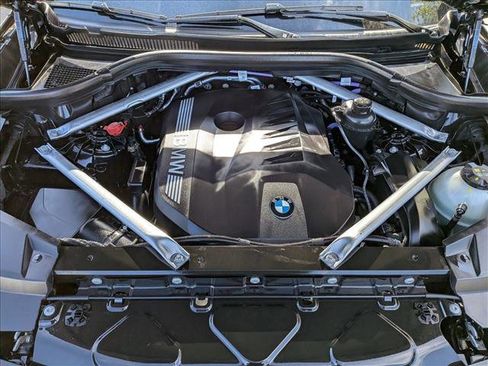 Certified 2025 BMW X5 sDrive40i w/ M Sport Package image 25