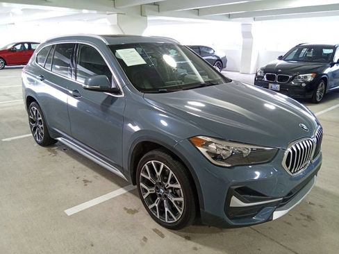 Used 2021 BMW X1 sDrive28i w/ Convenience Package FWD image 3