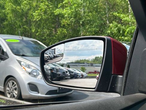 Used 2016 Ford Focus SE w/ SE Power Seat Package image 30