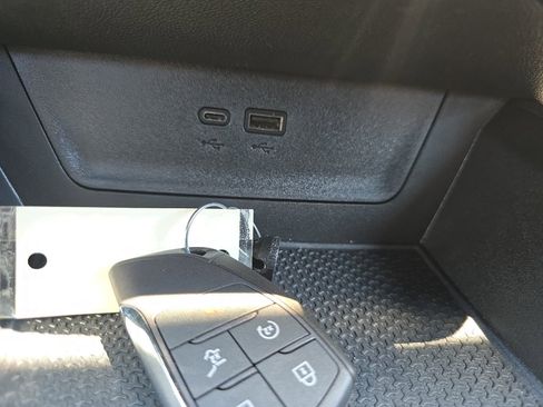 Used 2026 Chevrolet Equinox RS w/ LPO, Floor Liner Package FWD image 27