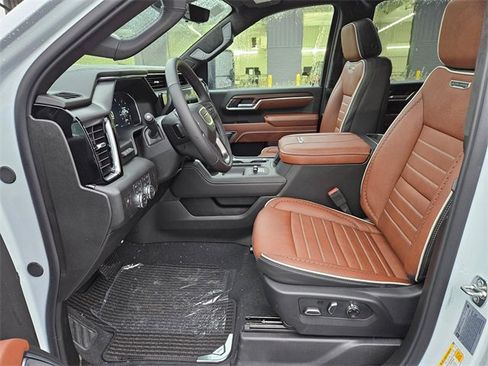 New 2026 GMC Sierra 3500 Denali Ultimate image 11