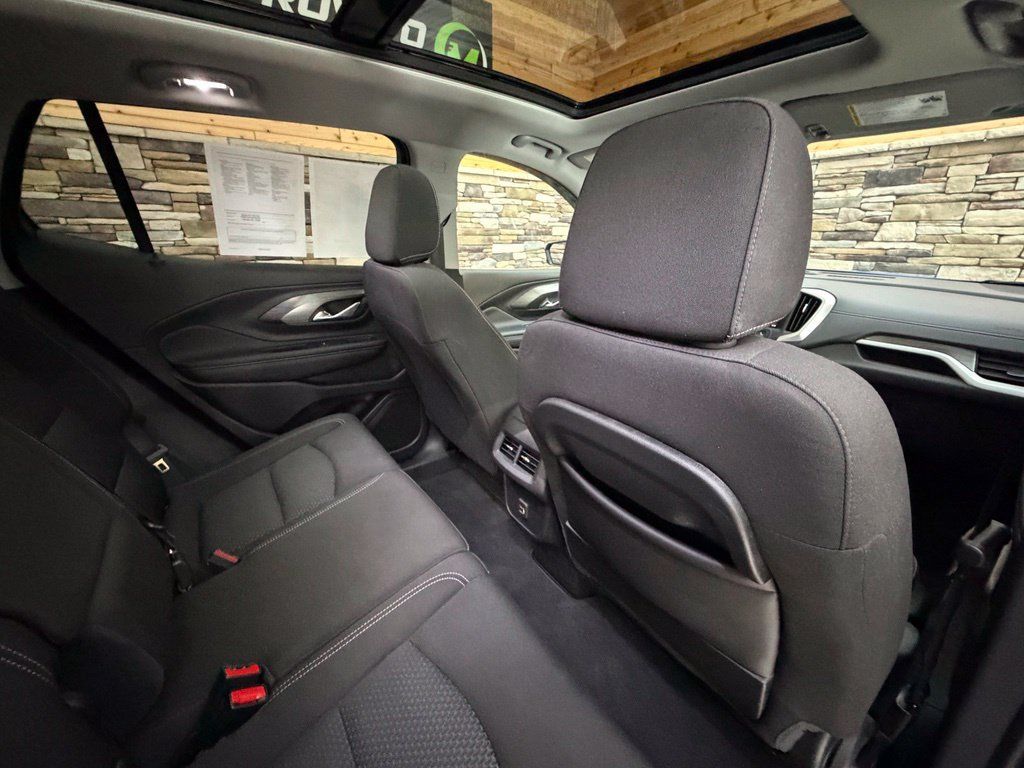 Used 2024 GMC Terrain SLE w/ Driver Convenience Package AWD/4WD image 53