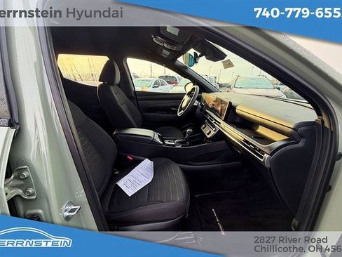 Certified 2025 Hyundai Santa Cruz SE image 24