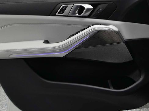 Certified 2023 BMW X5 sDrive40i w/ M Sport Package image 6