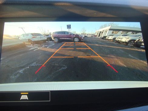 Used 2023 Buick Envision Preferred image 14