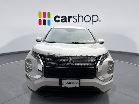 Used 2022 Mitsubishi Outlander ES AWD/4WD image 8