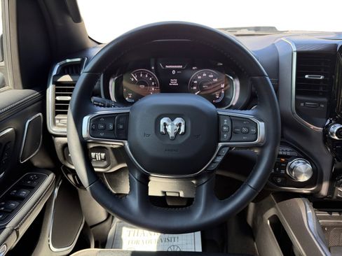 Used 2024 RAM 1500 Laramie AWD/4WD image 11