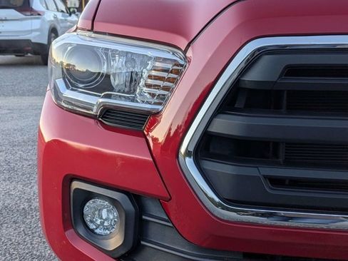 Used 2016 Toyota Tacoma SR5 image 10