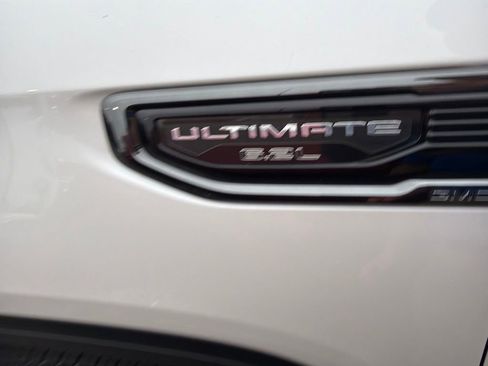 Used 2023 GMC Sierra 1500 Denali Ultimate AWD/4WD image 9