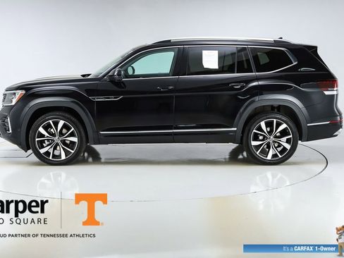 Used 2024 Volkswagen Atlas SEL Premium R-Line AWD/4WD image 2