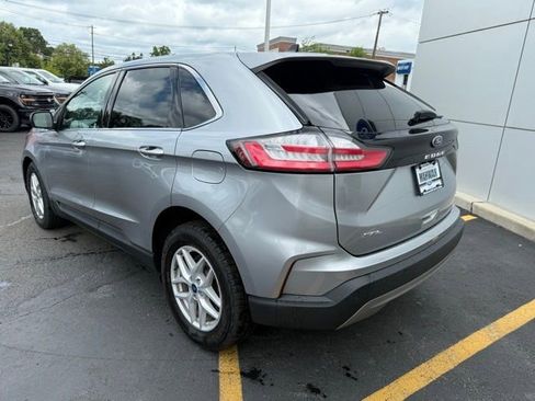 Used 2022 Ford Edge SEL image 5