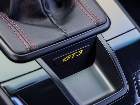 Used 2022 Porsche 911 GT3 image 41