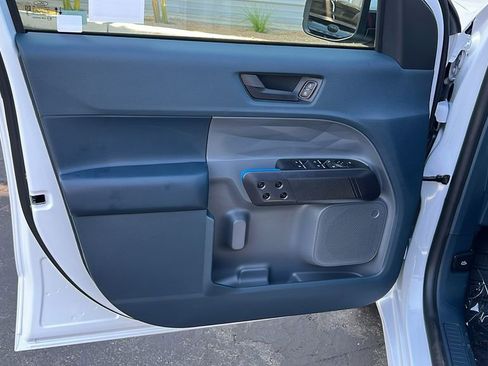 New 2025 Ford Maverick Lobo image 21