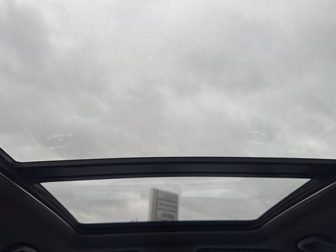 Used 2022 Chevrolet TrailBlazer ACTIV w/ Sun and Liftgate Package image 9