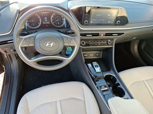 Used 2023 Hyundai Sonata SE w/ Cargo Package image 11