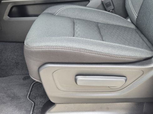 New 2026 RAM 1500 Express AWD/4WD image 19