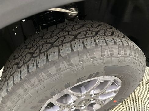 New 2025 Ford Ranger XLT w/ Equipment Group 301A High image 18