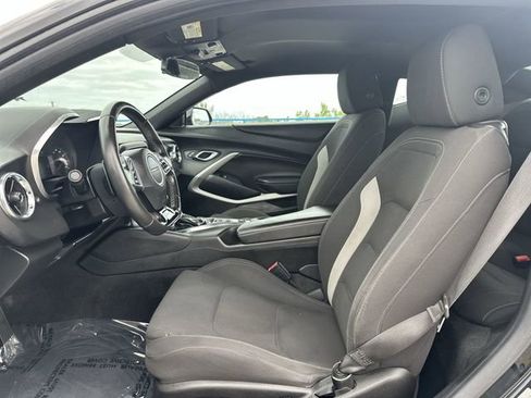 Used 2018 Chevrolet Camaro LT RWD image 23