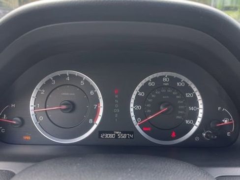 Used 2011 Honda Accord EX-L image 18