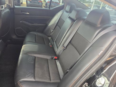 Used 2022 Nissan Altima 2.5 SR w/ Midnight Edition Package FWD image 25