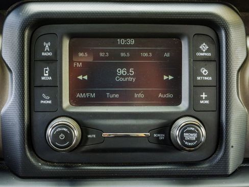 Used 2018 Jeep Wrangler Unlimited Sport S AWD/4WD image 26