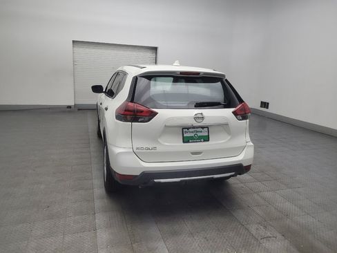 Used 2020 Nissan Rogue S FWD image 6