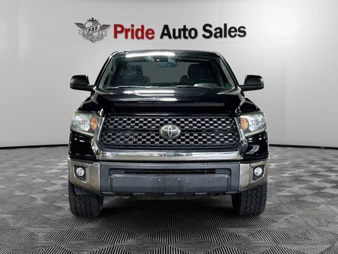 Used 2019 Toyota Tundra SR5 w/ SR5 Upgrade Package AWD/4WD image 2