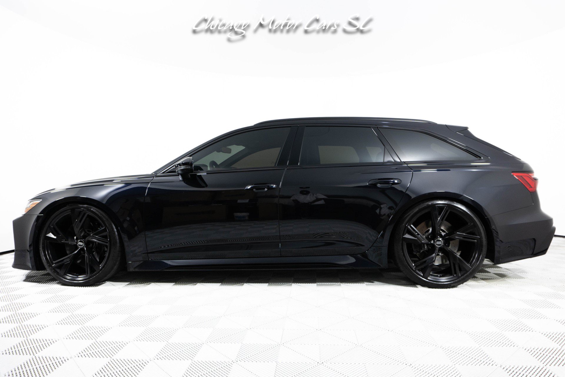 Used 2021 Audi RS 6 AWD/4WD image 2