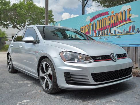 Used 2017 Volkswagen GTI S image 30