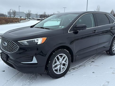 Used 2023 Ford Edge SEL image 14