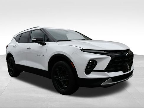 Used 2024 Chevrolet Blazer RS w/ Driver Confidence II Package FWD image 10