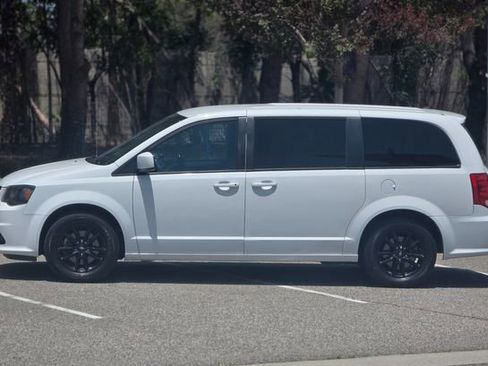 Used 2019 Dodge Grand Caravan GT FWD image 15