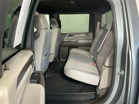 Used 2024 Chevrolet Silverado 2500 LT w/ Convenience Package image 10