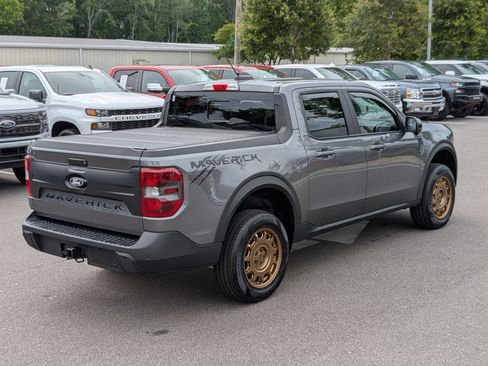 Used 2025 Ford Maverick Lariat AWD/4WD image 3