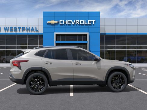 New 2026 Chevrolet Trax ACTIV w/ Driver Confidence Package FWD image 5