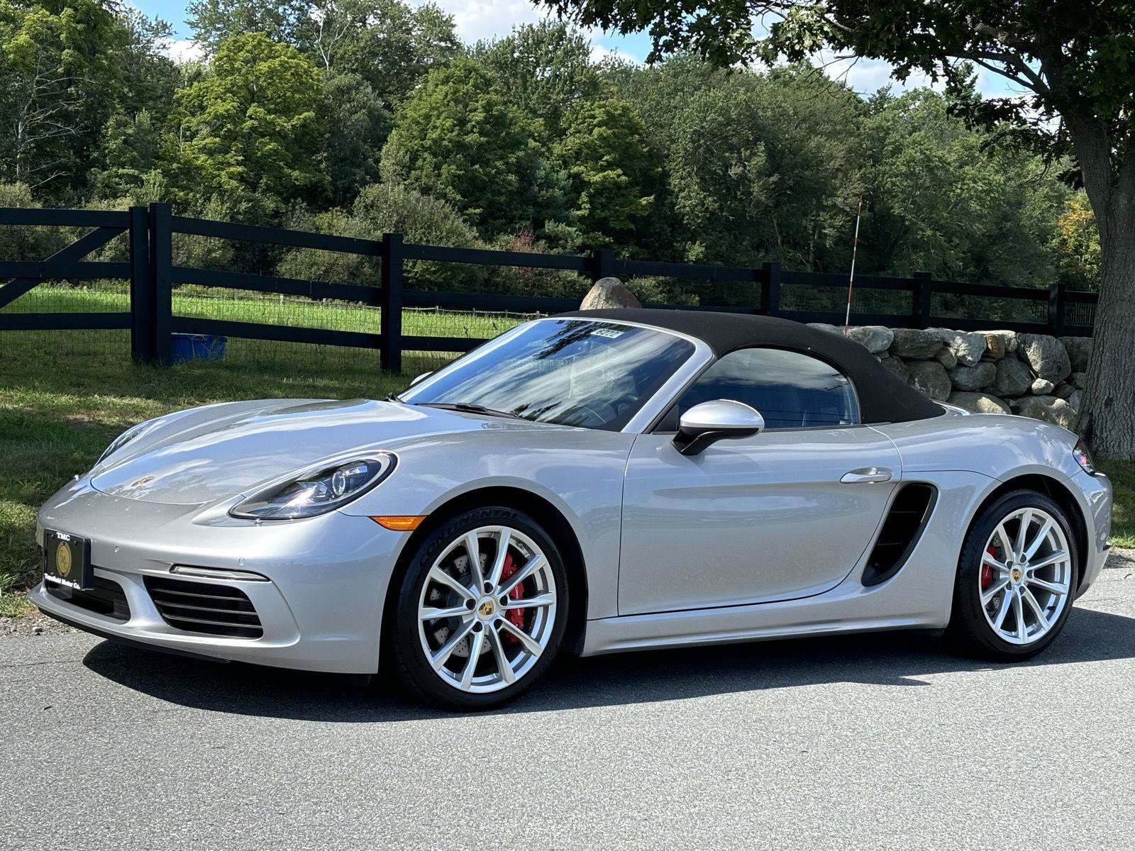 Used 2022 Porsche 718 Boxster S RWD image 18
