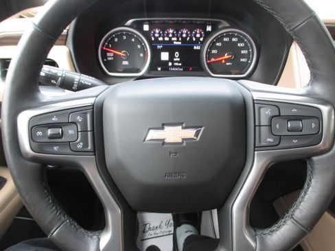 Used 2021 Chevrolet Tahoe Premier w/ Premium Package AWD/4WD image 27