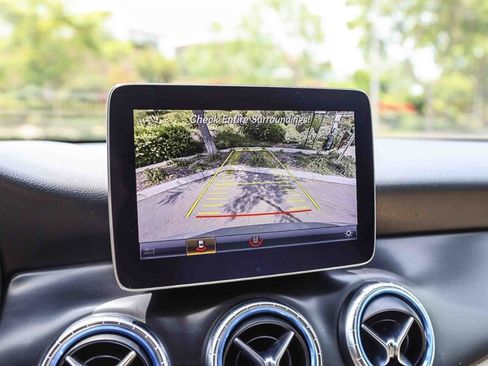 Used 2018 Mercedes-Benz CLA 250 image 30